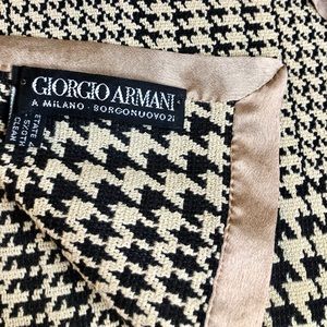🔥SOLD🔥Vintage Giorgio Armani Scarf Black Label Houndstooth 61x16 UNISEX RARE!